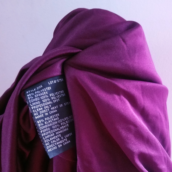 NWT Xscape Maroon/Plum Beaded Sleeveless Event Gown 8 - Picture 11 of 11